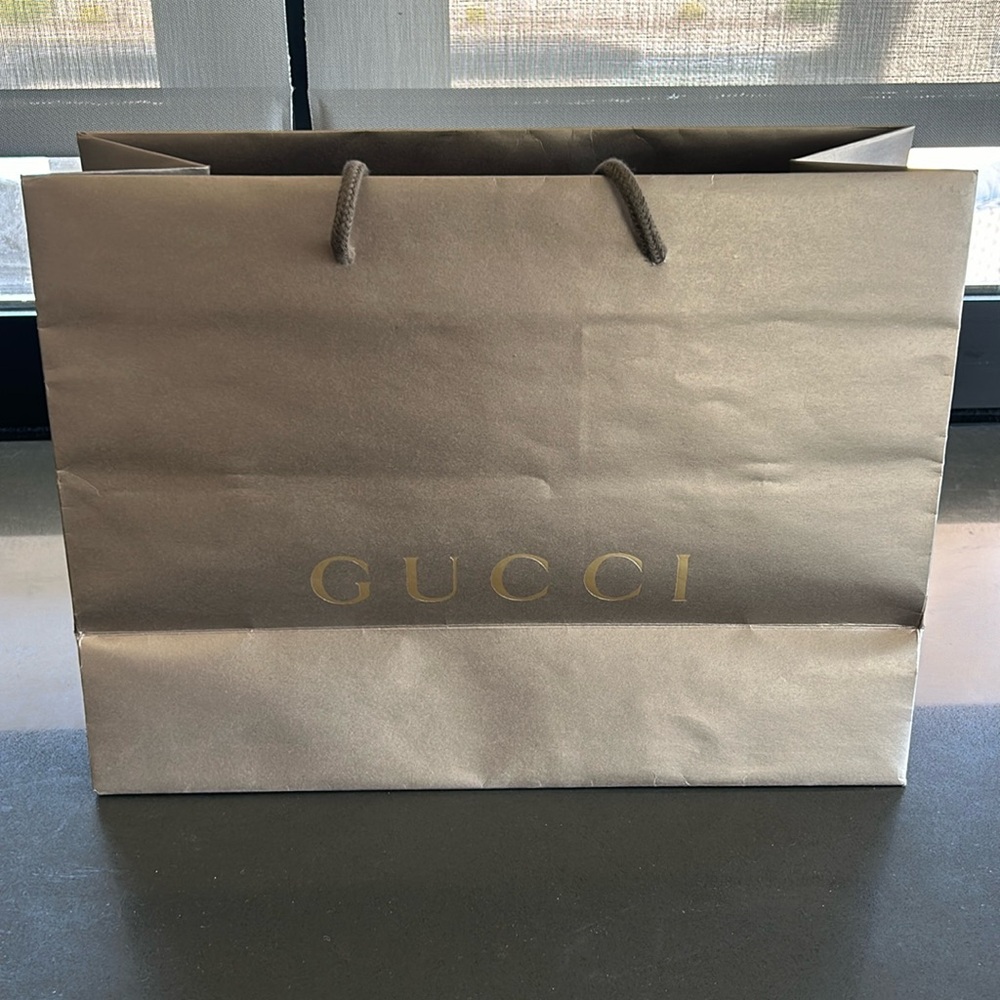 Gucci shopping bag